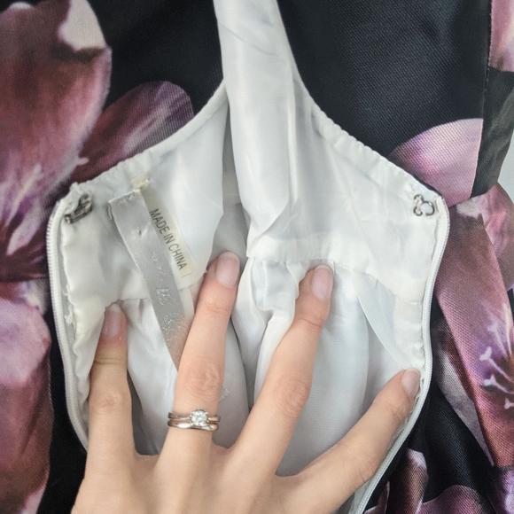 Avec Les Filles Mini Dress, Black, Floral - Picture 4 of 7